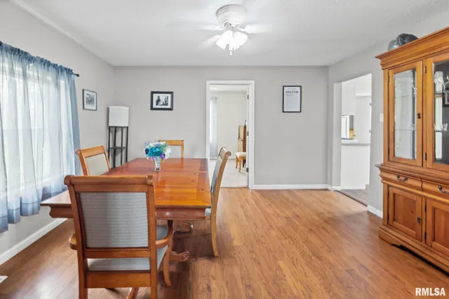 $124,900 | 2109 North Broadway, Salem, IL 62881