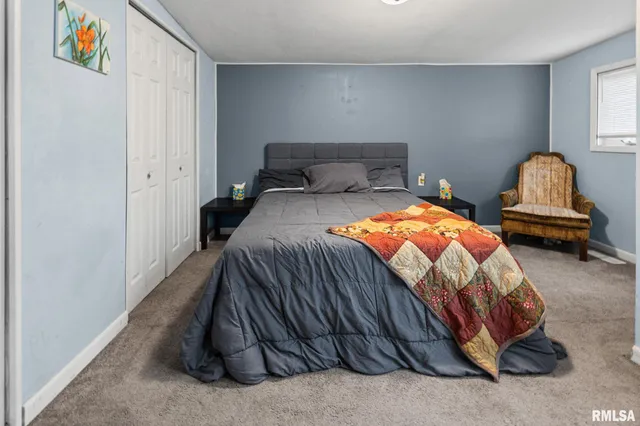 $124,900 | 2109 North Broadway, Salem, IL 62881