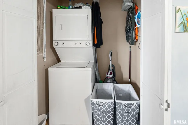 $124,900 | 2109 North Broadway, Salem, IL 62881