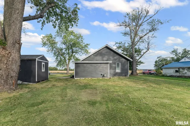 $124,900 | 2109 North Broadway, Salem, IL 62881