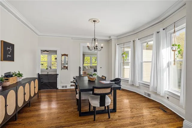 $289,900 | 2111 Lovers Lane, St. Joseph, MO 64505