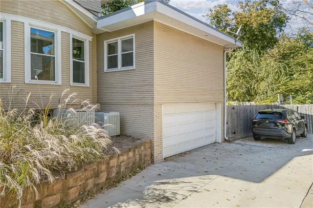 $289,900 | 2111 Lovers Lane, St. Joseph, MO 64505