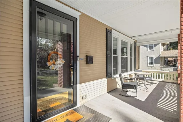 $289,900 | 2111 Lovers Lane, St. Joseph, MO 64505