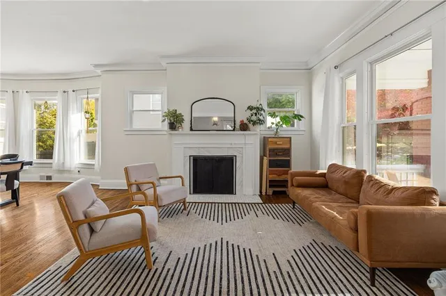 $289,900 | 2111 Lovers Lane, St. Joseph, MO 64505