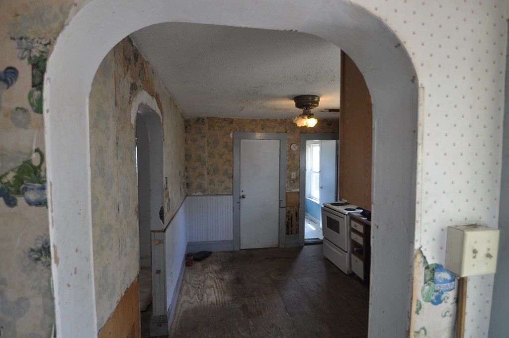 49 Mt Calvary Road Boston, MA 02131 - Photo 6 of 12 Gallery Image 6