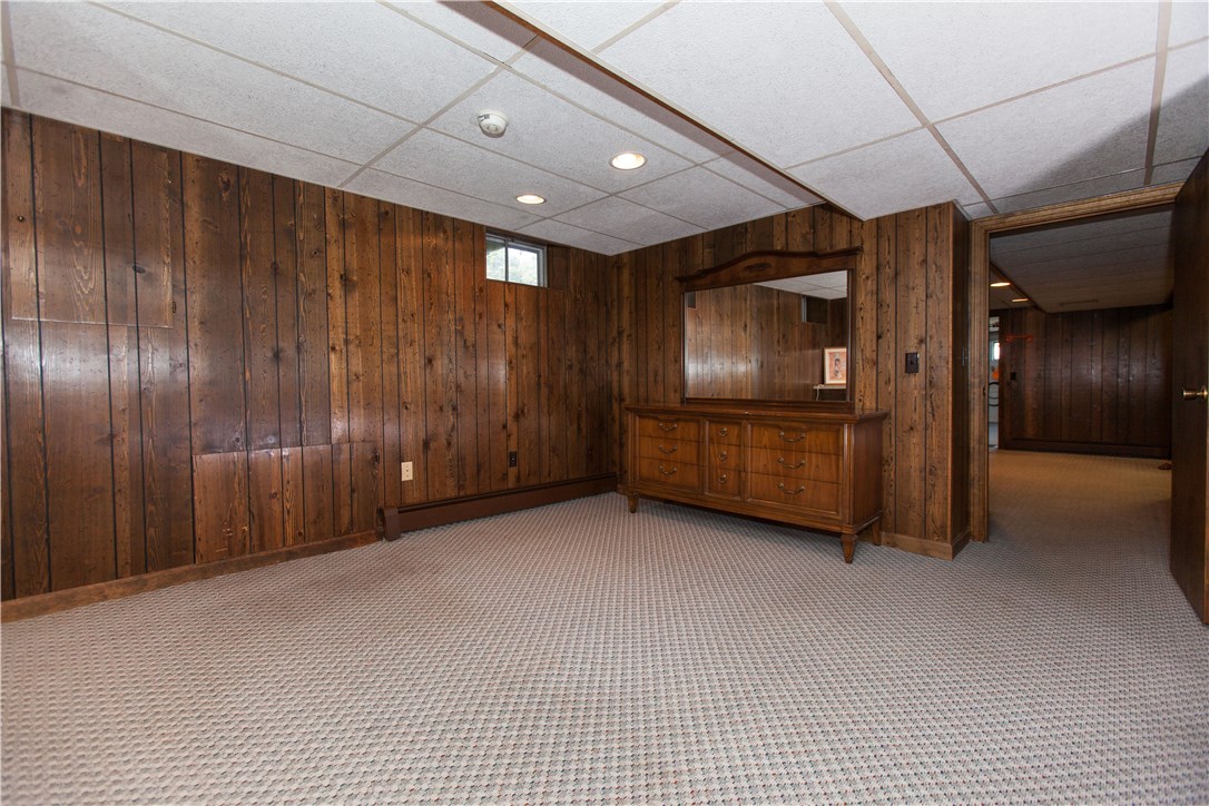 121 Olney Arnold Road Cranston, RI 02921 - Photo 27 of 35 Gallery Image 27
