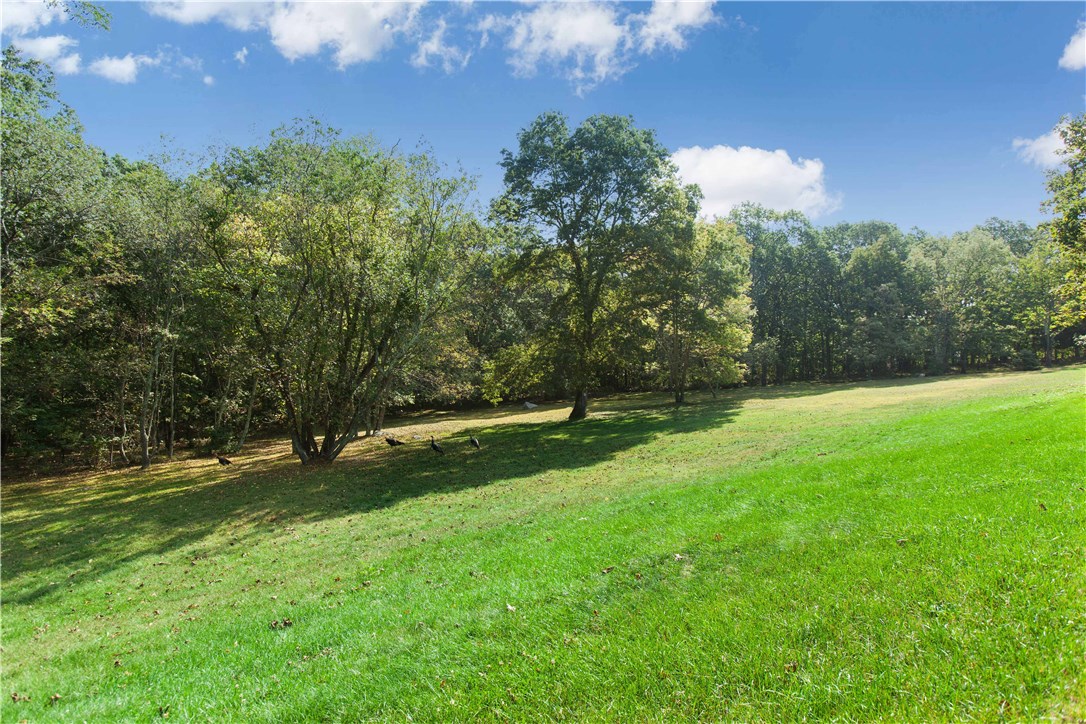 121 Olney Arnold Road Cranston, RI 02921 - Photo 32 of 35 Gallery Image 32