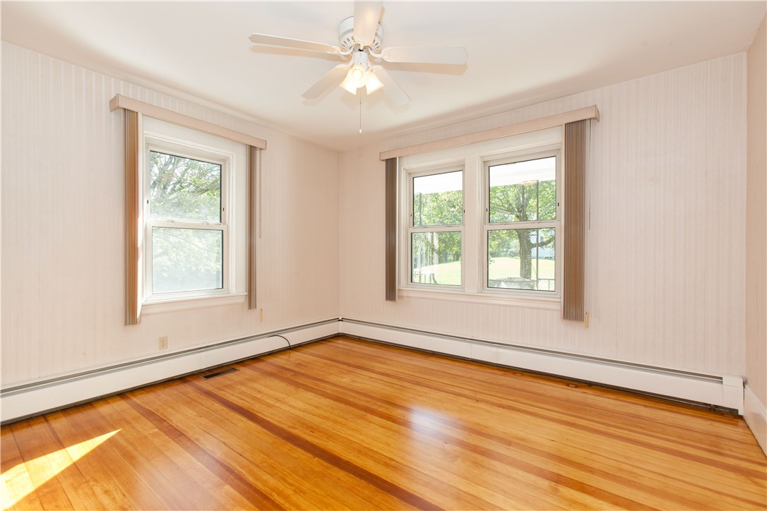 121 Olney Arnold Road Cranston, RI 02921 - Photo 10 of 35 Gallery Image 10