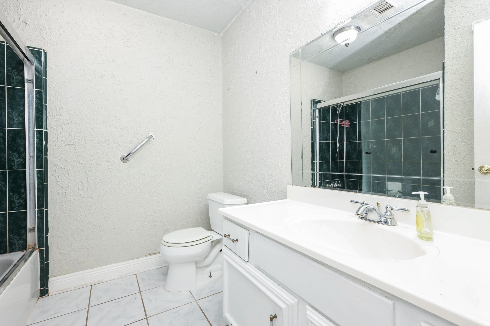 5519 Birchgate Drive Spring, TX 77373 - Photo 9 of 18 Gallery Image 9