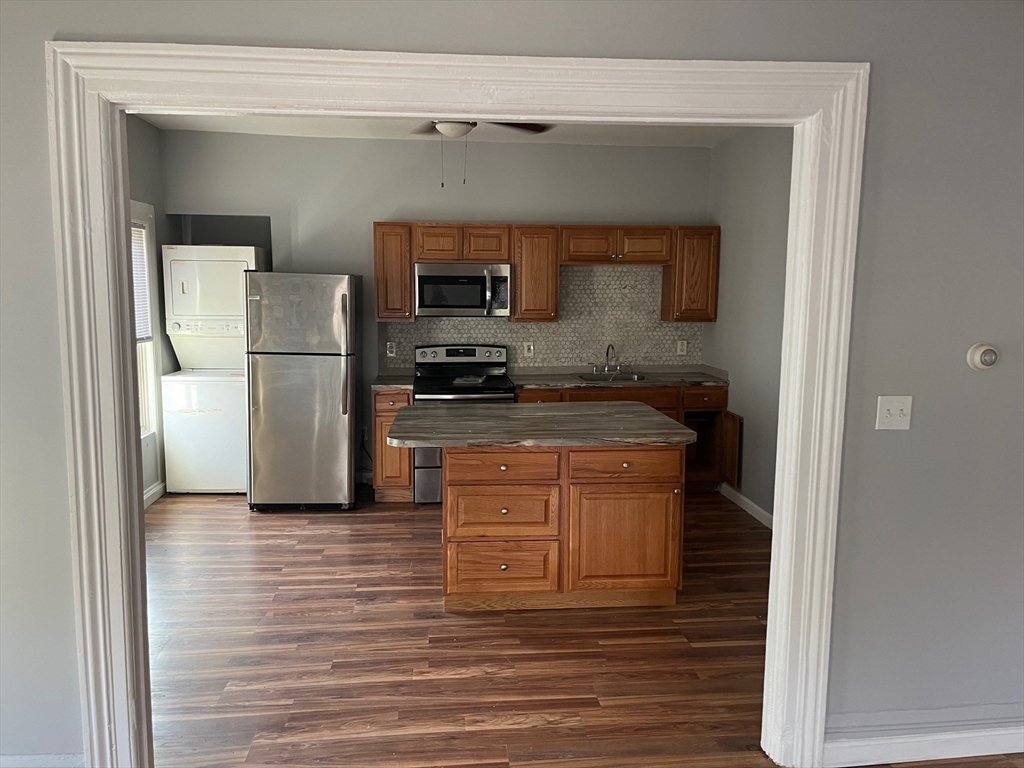 34 Irving Street Worcester, MA 01609 - Photo 11 of 33