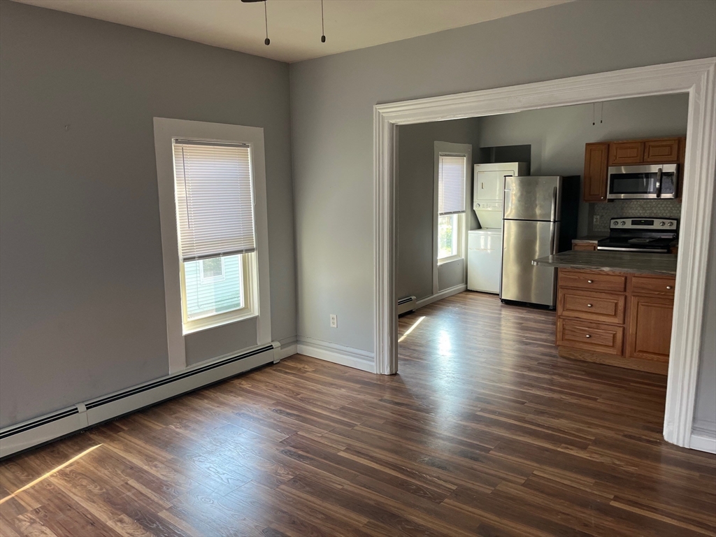 34 Irving Street Worcester, MA 01609 - Photo 13 of 33