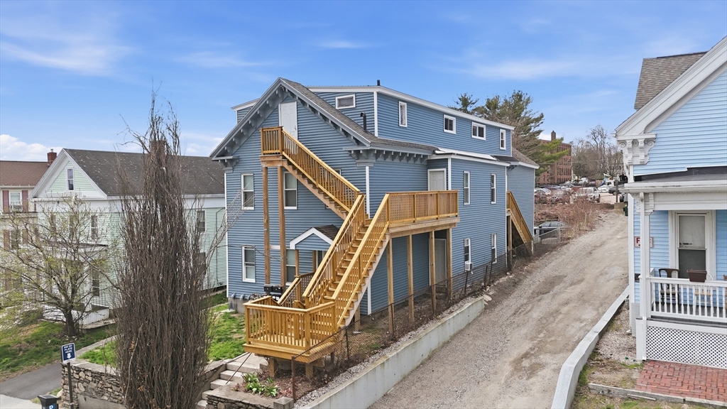 34 Irving Street Worcester, MA 01609 - Photo 3 of 33