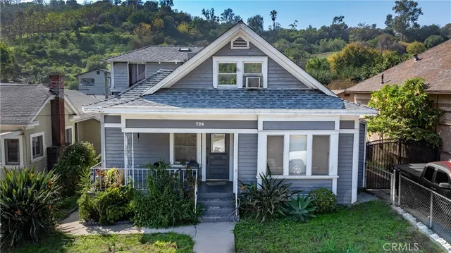 $699,000 | 724 Solano Avenue, Los Angeles, CA 90012