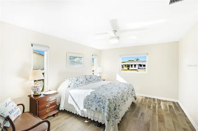 $749,900 | 5004 Coral Lake Drive, Bradenton, FL 34210