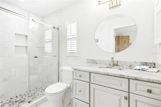 $749,900 | 5004 Coral Lake Drive, Bradenton, FL 34210