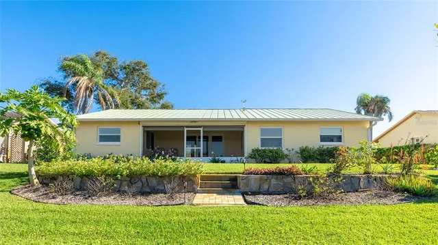 $749,900 | 5004 Coral Lake Drive, Bradenton, FL 34210