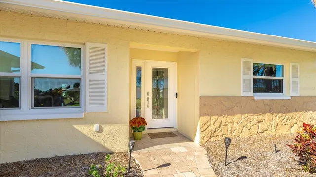 $749,900 | 5004 Coral Lake Drive, Bradenton, FL 34210