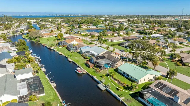 $749,900 | 5004 Coral Lake Drive, Bradenton, FL 34210