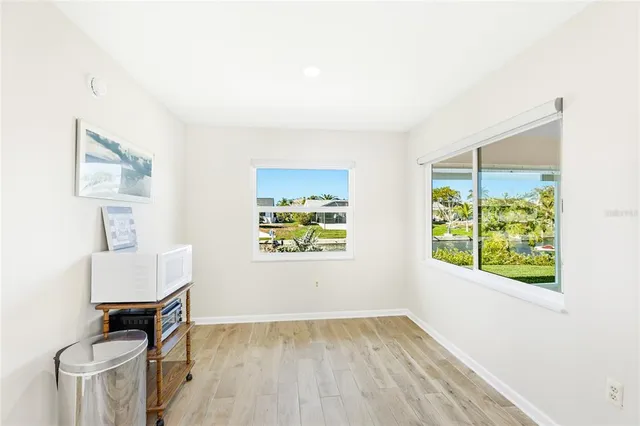 $749,900 | 5004 Coral Lake Drive, Bradenton, FL 34210