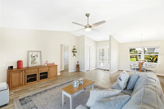 $749,900 | 5004 Coral Lake Drive, Bradenton, FL 34210