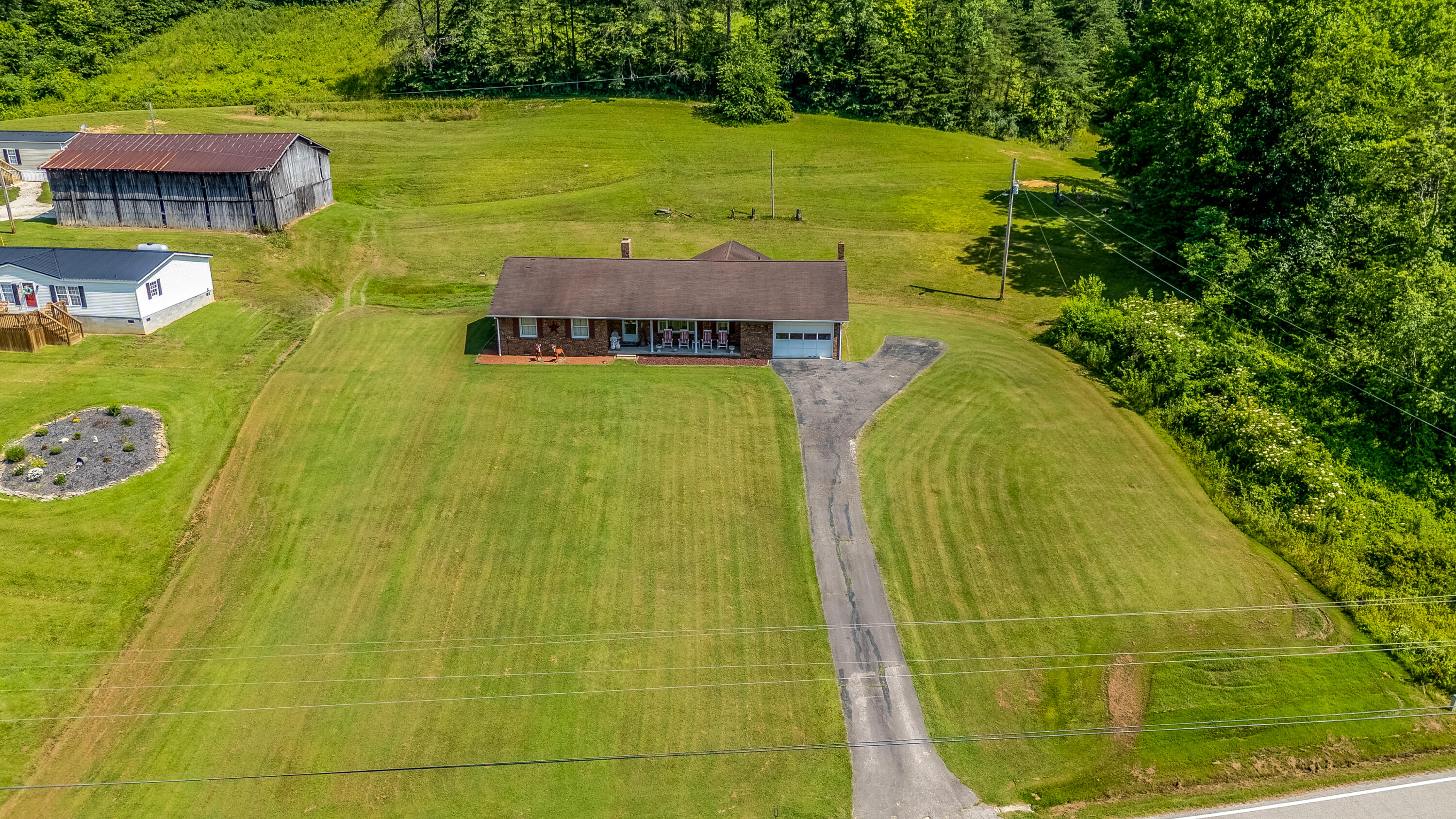 919 Redwine Road West Liberty, KY 41472 - Photo 9 of 32 DJI_20250625110509_0113_D-HDR-Edit