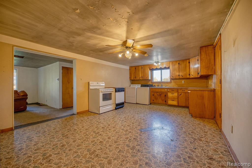 3475 Reamer Road Lapeer, MI 48446 - Photo 14 of 35