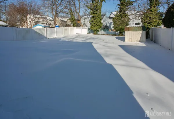 $4,725 | 40 Essex Avenue, Metuchen, NJ 08840