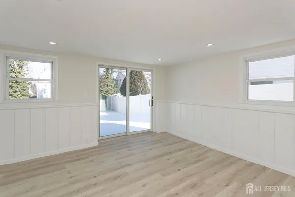 $4,725 | 40 Essex Avenue, Metuchen, NJ 08840