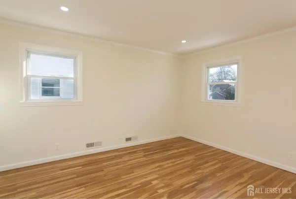 $4,725 | 40 Essex Avenue, Metuchen, NJ 08840