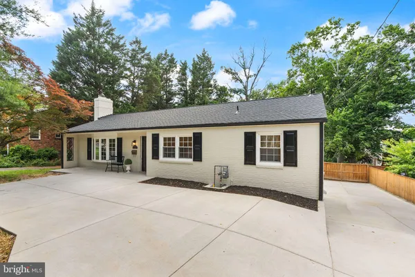 $1,350,000 | 4006 North Glebe Road, Arlington, VA 22207