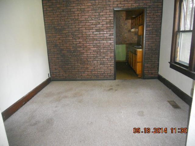 609 Covert Avenue Evansville, IN 47713 - Photo 3 of 10