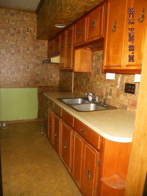 609 Covert Avenue Evansville, IN 47713 - Photo 4 of 10