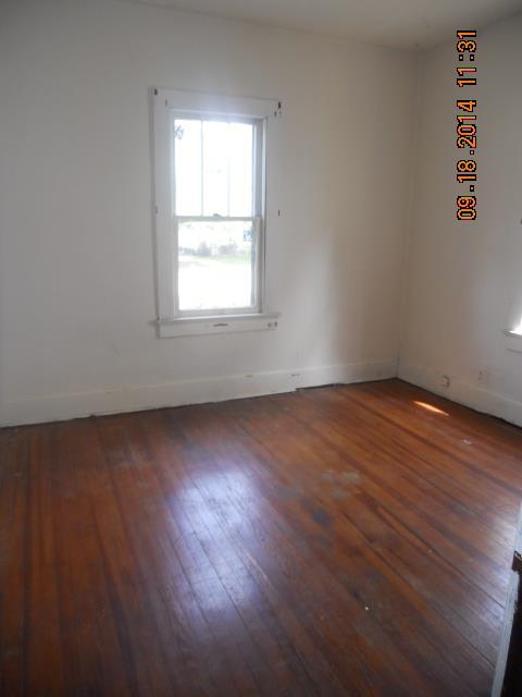 609 Covert Avenue Evansville, IN 47713 - Photo 7 of 10