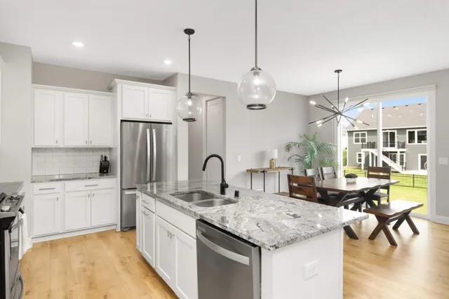 $599,000 | 10732 39th Street North, Lake Elmo, MN 55042