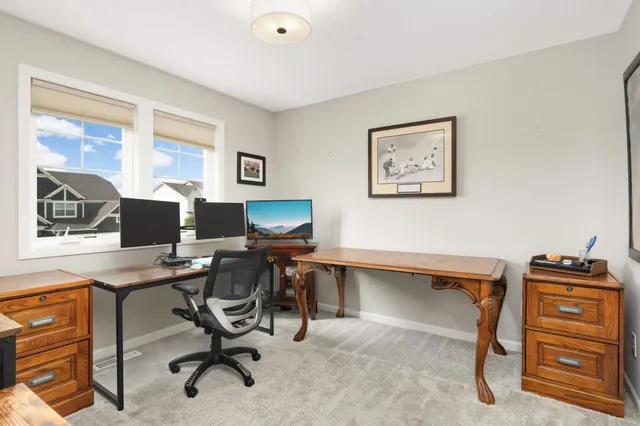 $599,000 | 10732 39th Street North, Lake Elmo, MN 55042