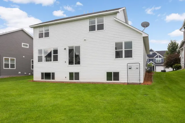 $599,000 | 10732 39th Street North, Lake Elmo, MN 55042