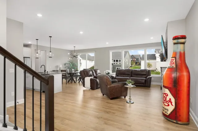 $599,000 | 10732 39th Street North, Lake Elmo, MN 55042