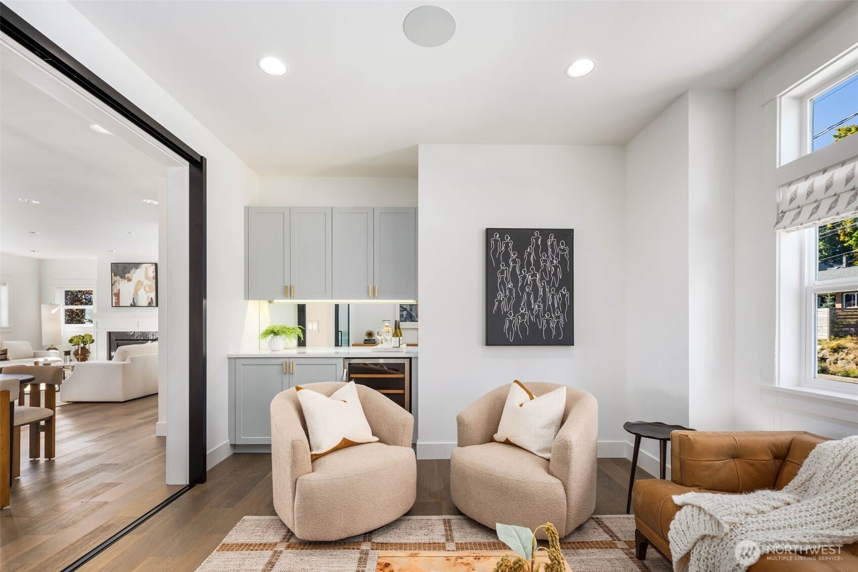 8912 17th Avenue Northeast Seattle, WA 98115 - Photo 17 of 40