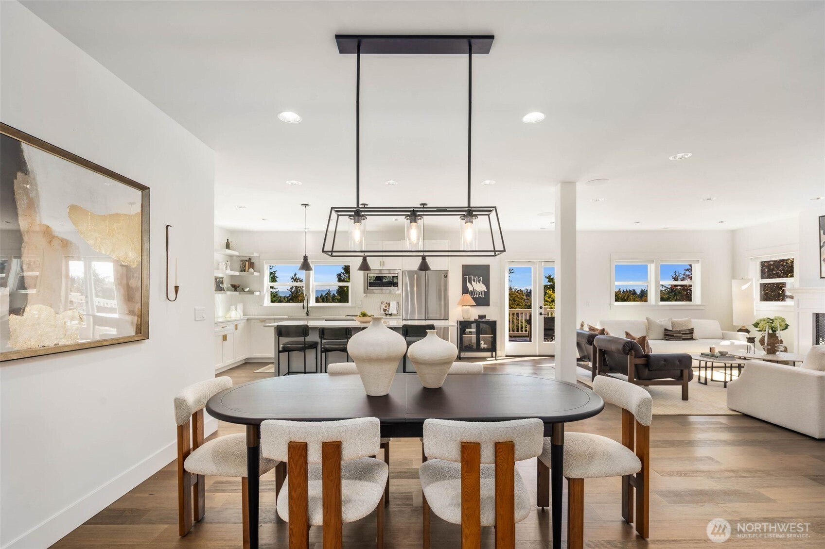 8912 17th Avenue Northeast Seattle, WA 98115 - Photo 10 of 40