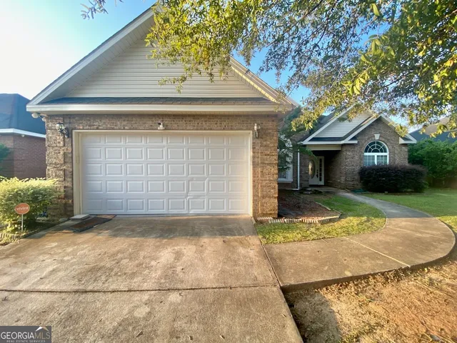 $259,000 | 104 Manchester Lane, Byron, GA 31008