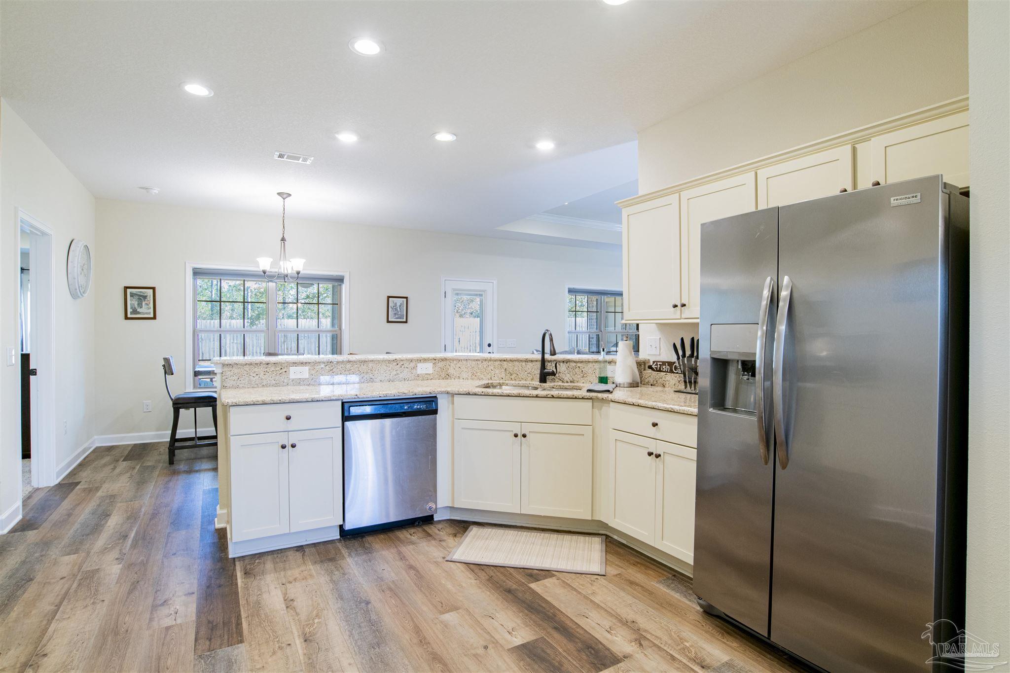 10512 Lyttleton Loop Lillian, AL 36549 - Photo 11 of 41 Stainless Steel appliances!
