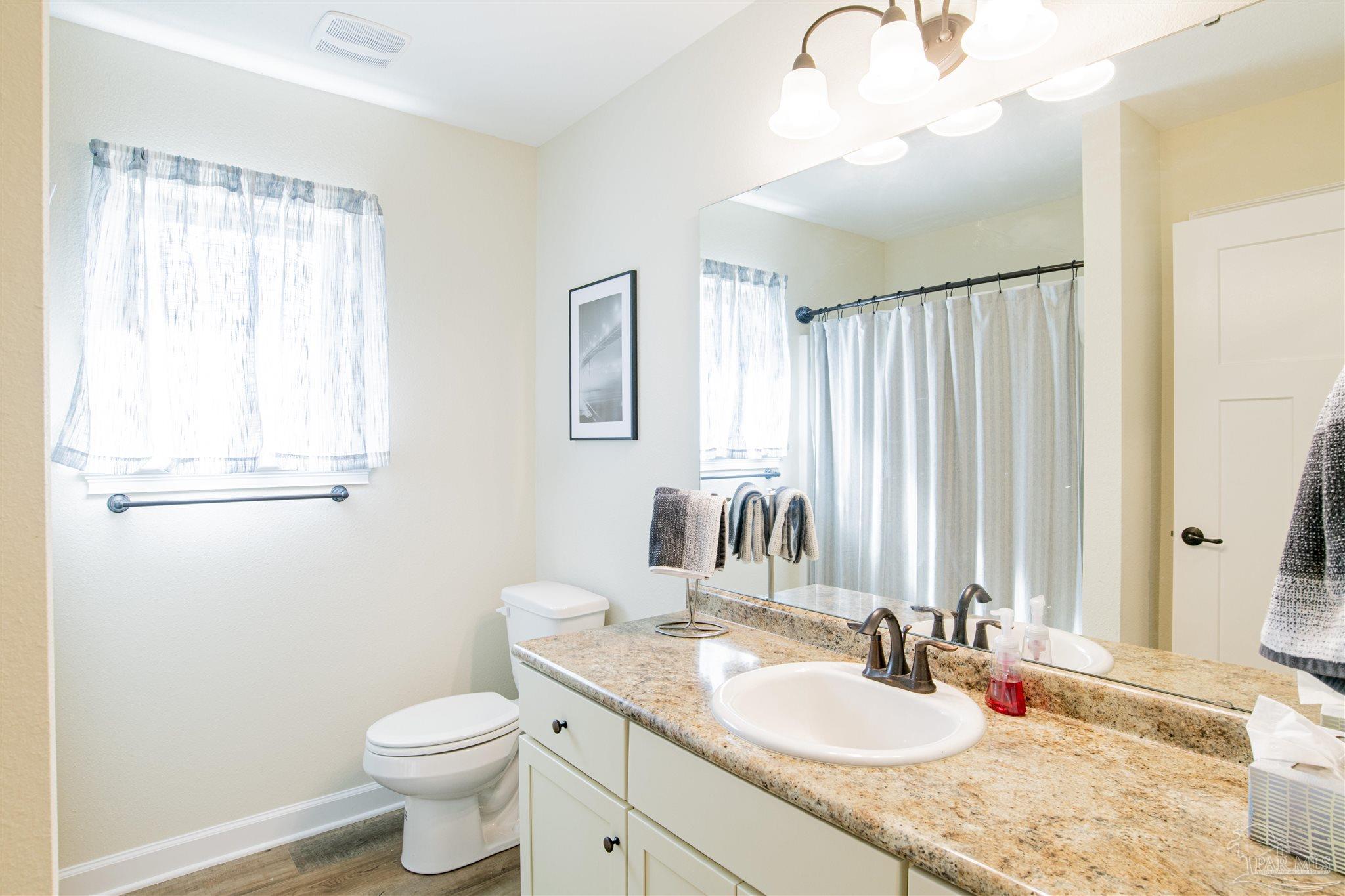 10512 Lyttleton Loop Lillian, AL 36549 - Photo 27 of 41 3rd bathroom/guest!