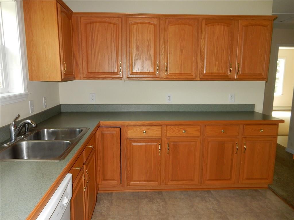 355 Broadturn Road Scarborough, ME 04074 - Photo 4 of 14 Photo