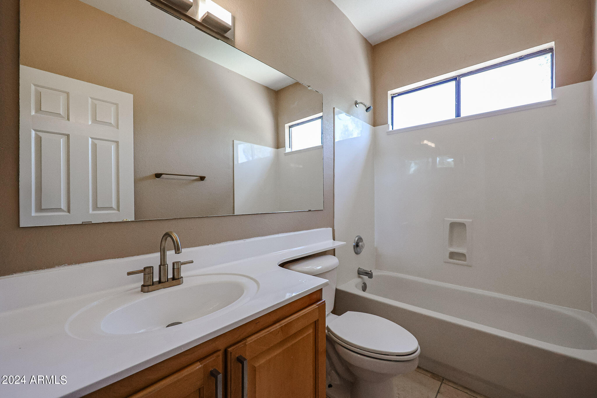 3027 East Fremont Road Phoenix, AZ 85042 - Photo 11 of 21 Gallery Image 11