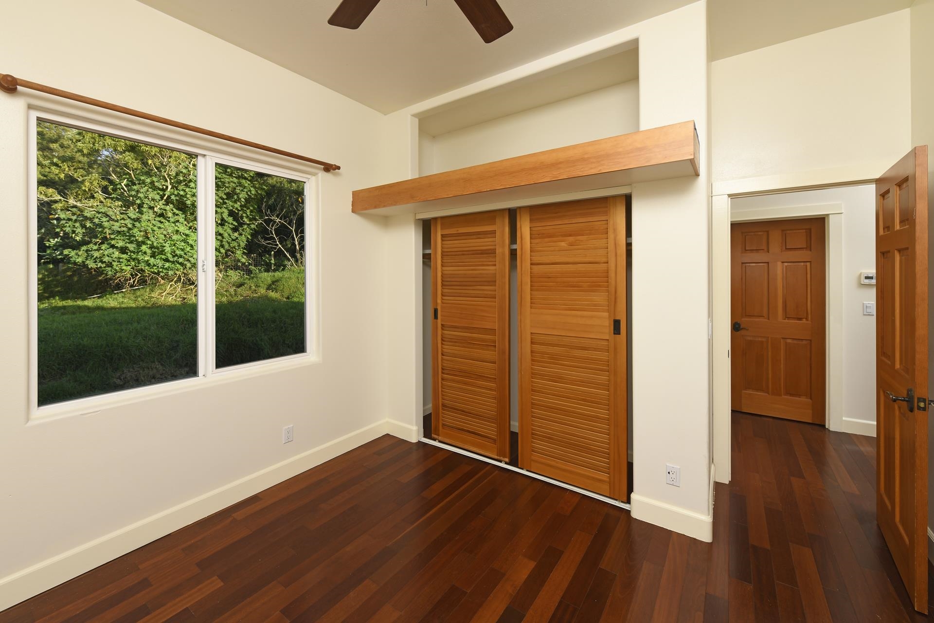210 Napoko Place Kula, HI 96790 - Photo 20 of 37 additonal bedroom 1