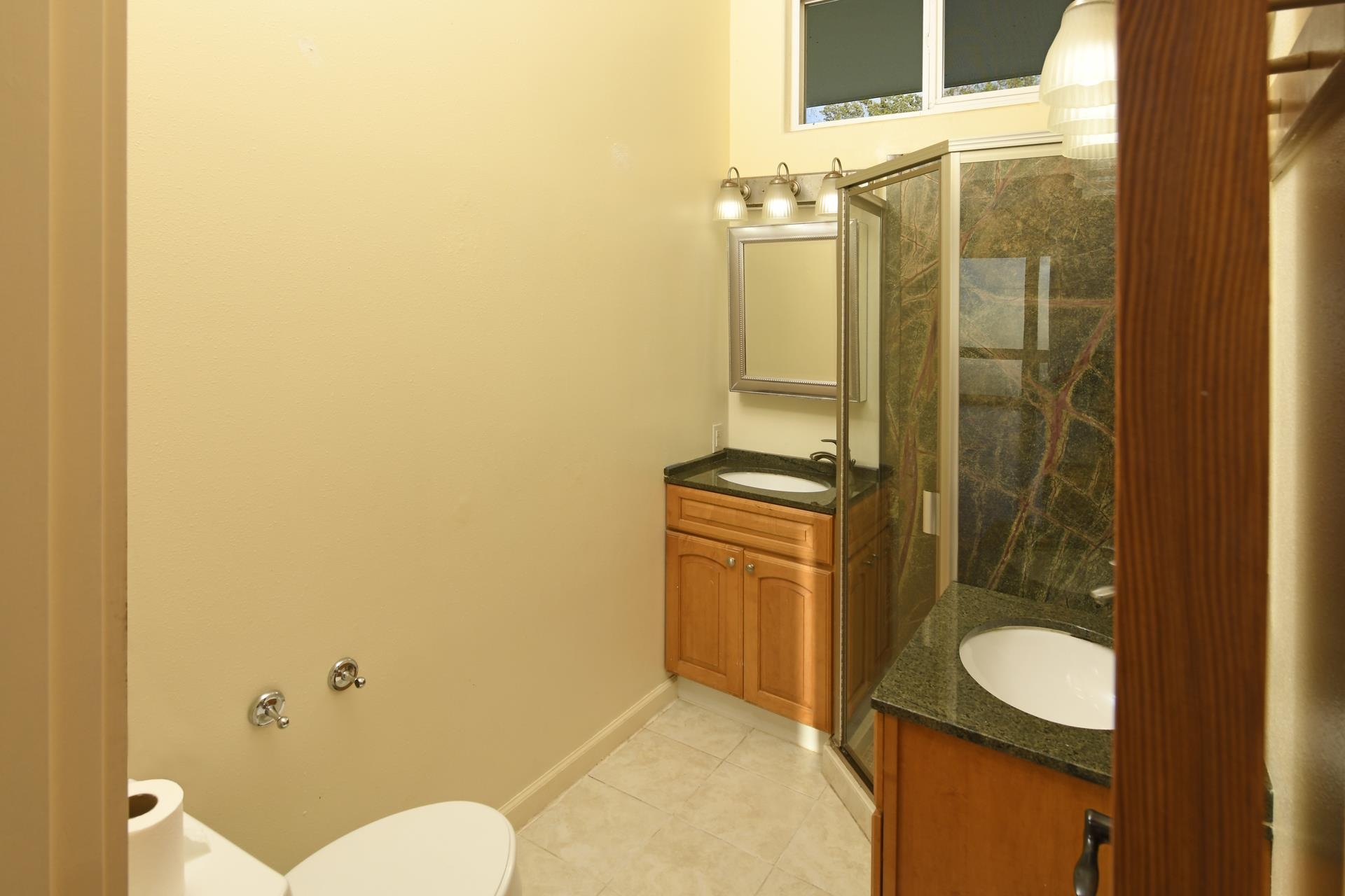 210 Napoko Place Kula, HI 96790 - Photo 21 of 37 Bathroom main living areas