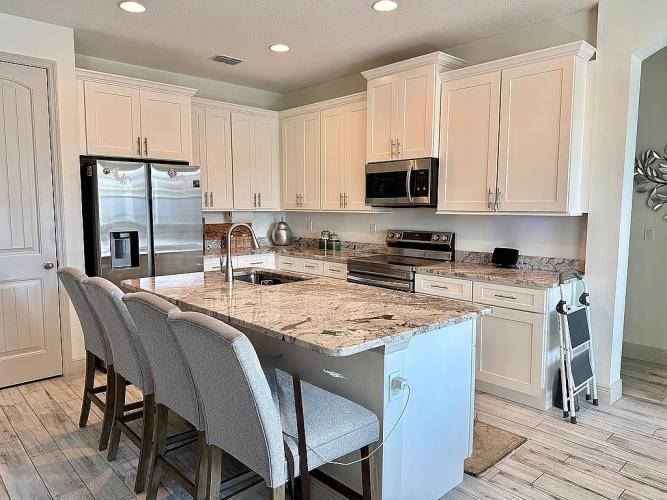 424 Southwest Ridgecrest Drive Port St. Lucie, FL 34953 - Photo 9 of 15