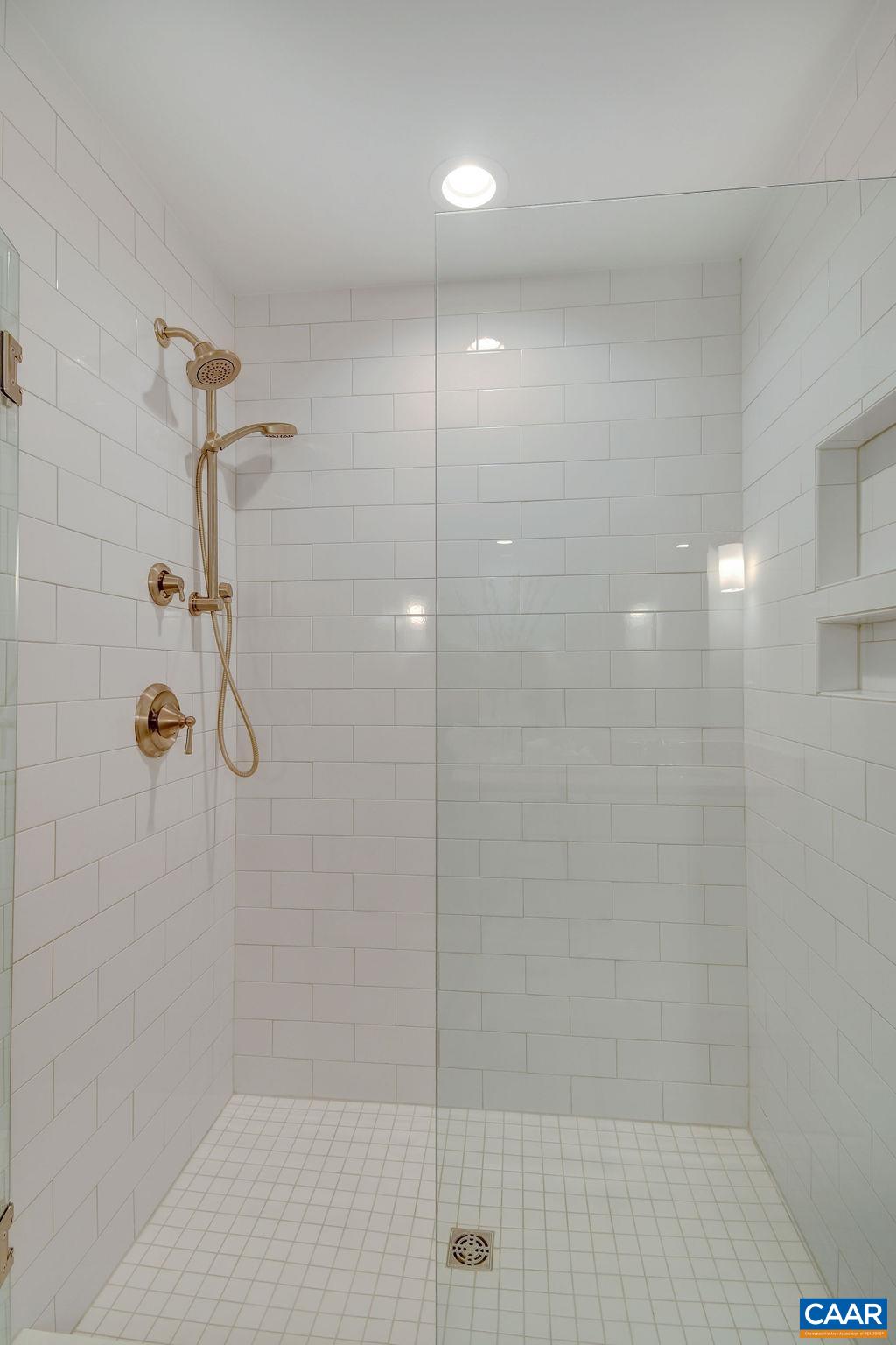 113 Blithe Court Charlottesville, VA 22901 - Photo 3 of 15 Gallery Image 3