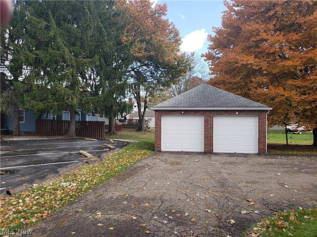 2016 Fulton Road Northwest Canton, OH 44709 - Photo 2 of 2 Gallery Image 2