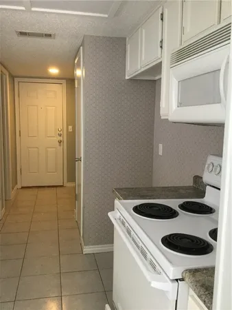 $1,500 | 13409 Saddlebrook Trail, Unit A, Austin, TX 78729